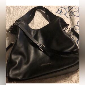 Michael Kors Bucket Bag Gold Chained “Devon”